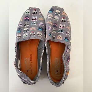 BOBS from Skechers Cat Print Womens Shoes